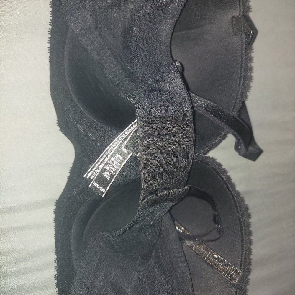 38DD Victoria's secret bra bundle of 3 - Picture 6 of 11